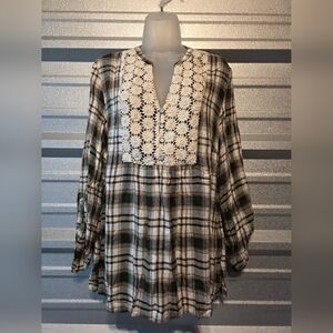 Linda Anderson Chic Plaid Blouse with Lace Accent